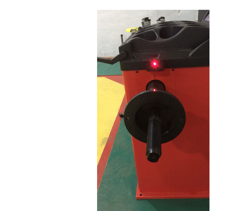 Mayflower Wheel Balancer Accuracy 12 Position Signal Laser