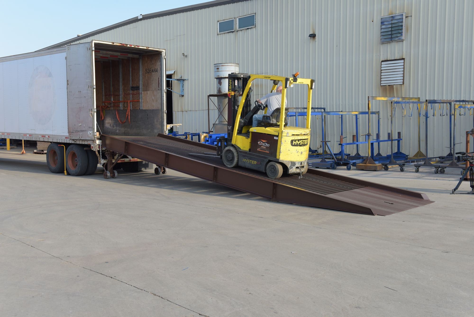 STEEL YARD RAMP HYDR DOCKLEVEL 30K 85X36